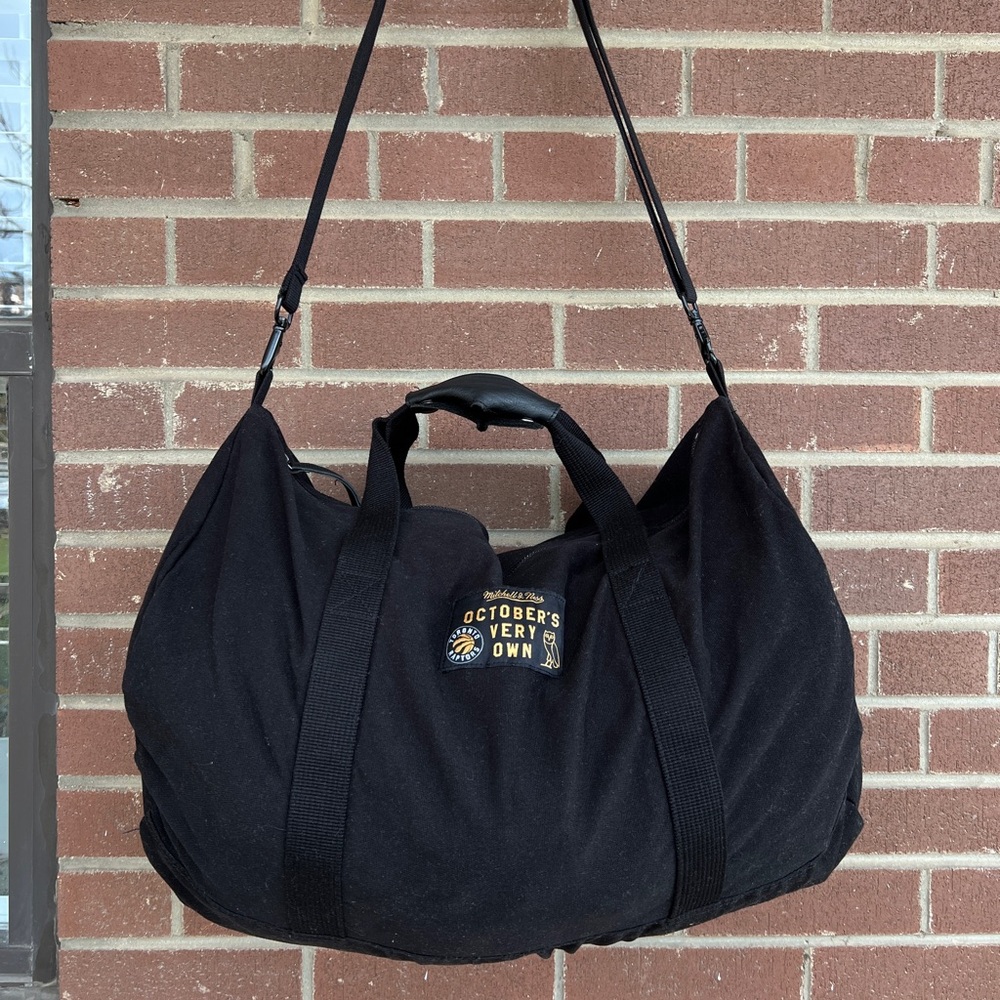 Mitchell & Ness OVO Raptors Limited Edition
Duffel Bag